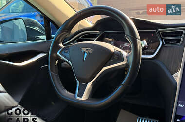 Ліфтбек Tesla Model S 2013 в 