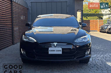 Ліфтбек Tesla Model S 2013 в 