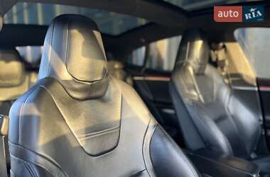 Лифтбек Tesla Model S 2016 в 