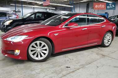 Tesla Model S 2016