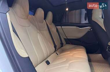 Лифтбек Tesla Model S 2016 в 