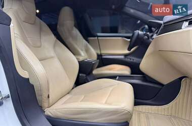 Лифтбек Tesla Model S 2016 в 