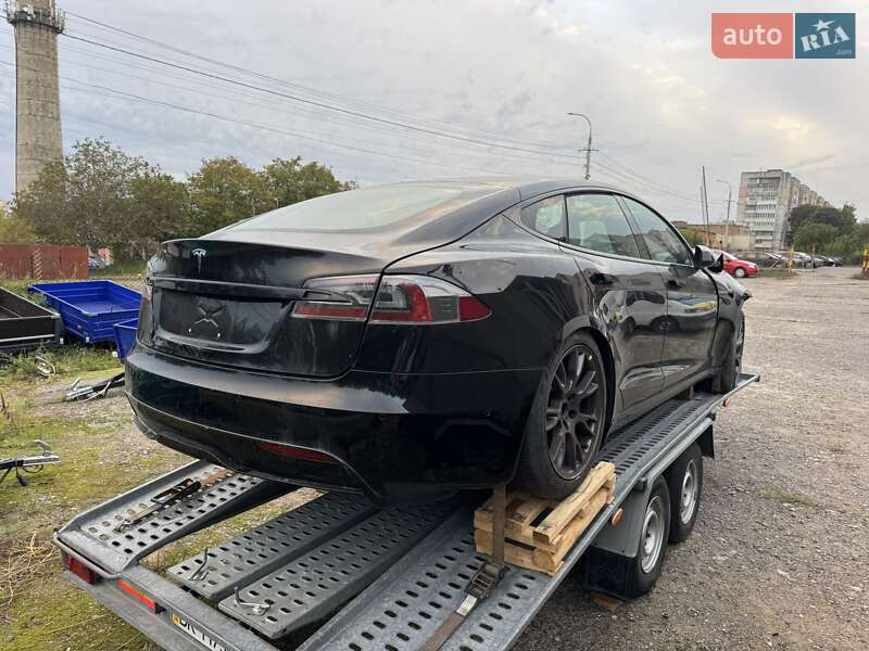 Ліфтбек Tesla Model S 2022 в 