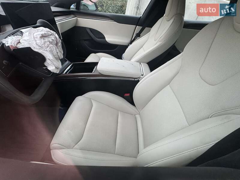 Лифтбек Tesla Model S 2022 в Ровно