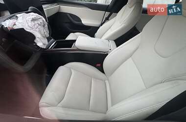 Ліфтбек Tesla Model S 2022 в 