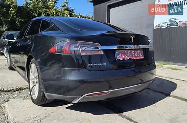 Ліфтбек Tesla Model S 2012 в 