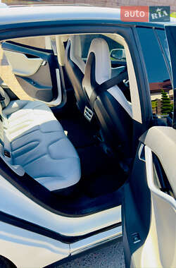 Ліфтбек Tesla Model S 2013 в 