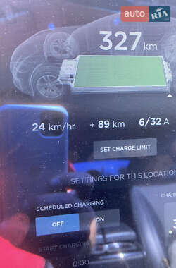 Ліфтбек Tesla Model S 2014 в 