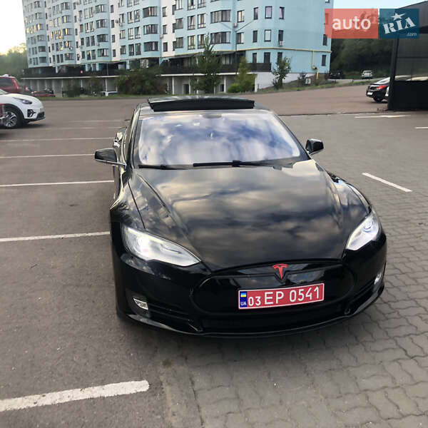 Ліфтбек Tesla Model S 2013 в Луцьку