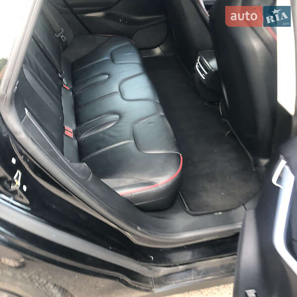 Ліфтбек Tesla Model S 2013 в Луцьку