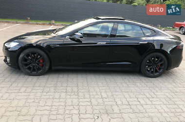 Лифтбек Tesla Model S 2013 в 
