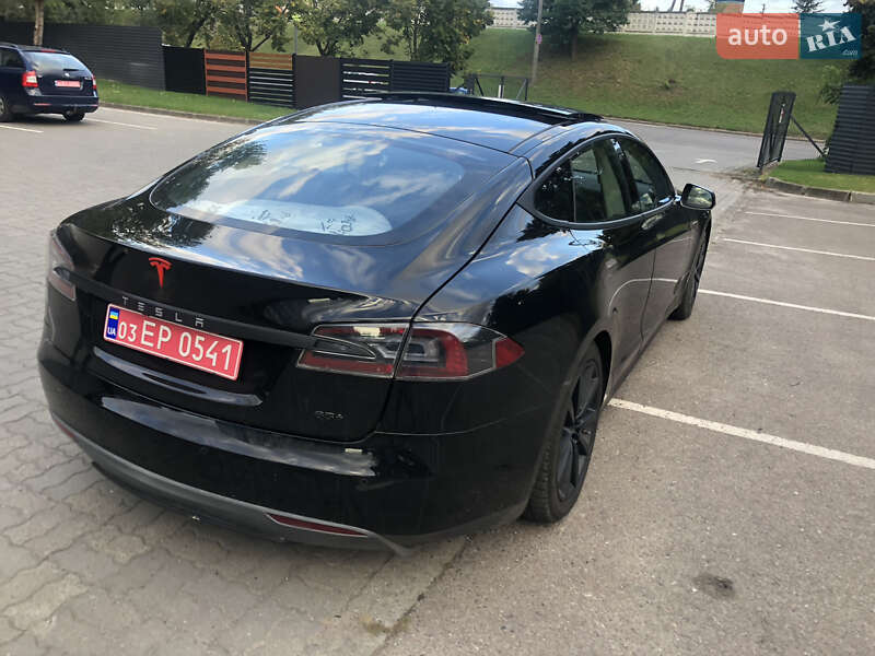 Ліфтбек Tesla Model S 2013 в Луцьку