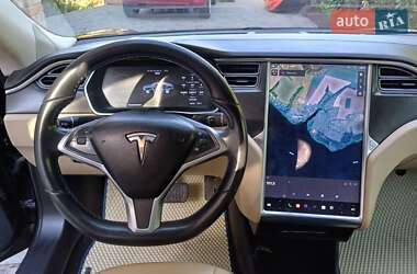 Ліфтбек Tesla Model S 2014 в 