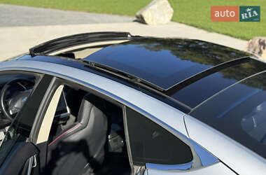 Лифтбек Tesla Model S 2013 в 