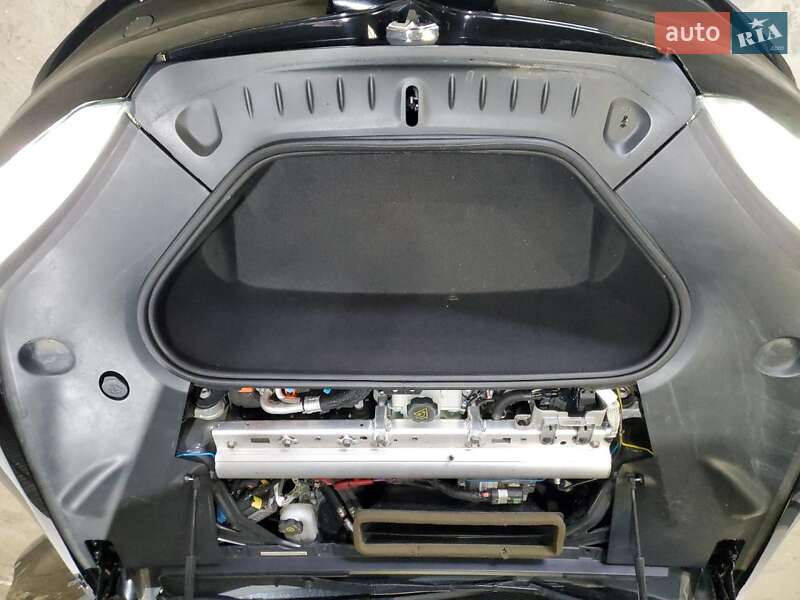 Ліфтбек Tesla Model S 2021 в Черкасах фото 11 Ліфтбек Tesla Model S 2021 в Черкасах