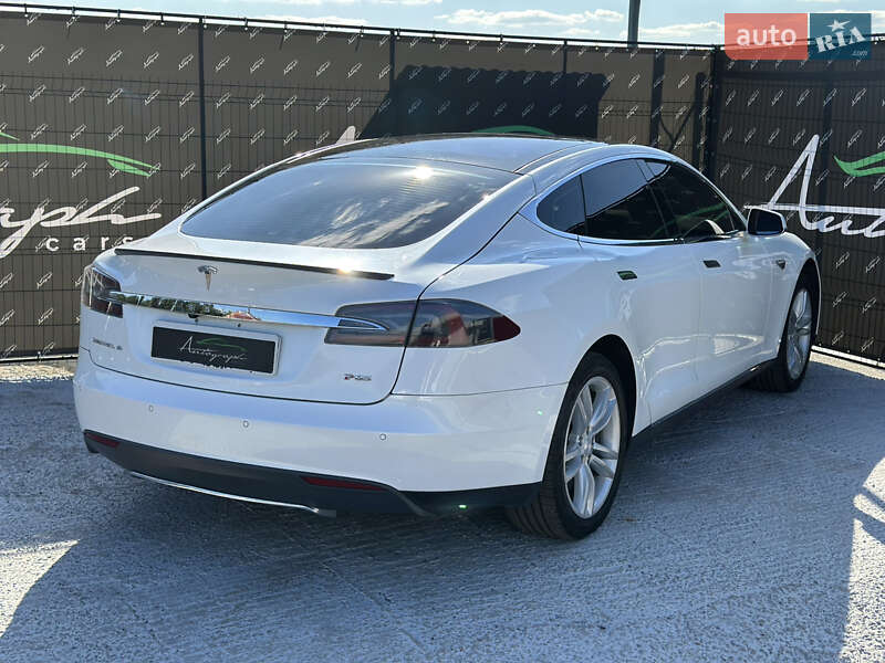 Лифтбек Tesla Model S 2013 в Киеве
