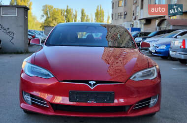 Ліфтбек Tesla Model S 2017 в 