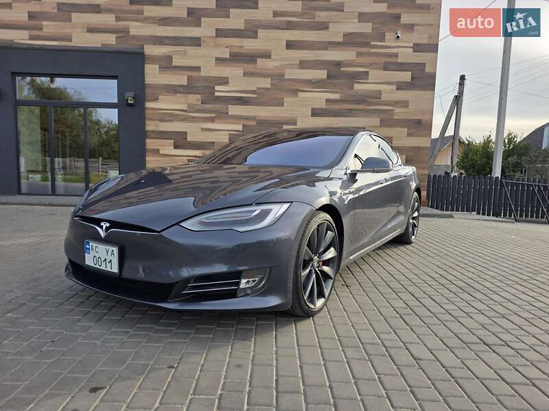 Лифтбек Tesla Model S 2016 в Владимире фото 2 Лифтбек Tesla Model S 2016 в Владимире