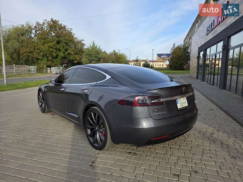 Лифтбек Tesla Model S 2016 в Владимире фото 7 Лифтбек Tesla Model S 2016 в Владимире