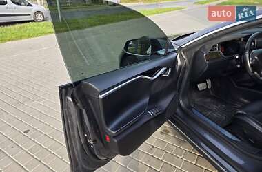 Ліфтбек Tesla Model S 2016 в 