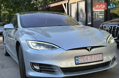 Лифтбек Tesla Model S 2017 в 