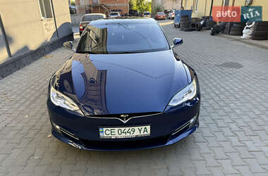 Ліфтбек Tesla Model S 2017 в Чернівцях