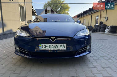 Ліфтбек Tesla Model S 2017 в Чернівцях