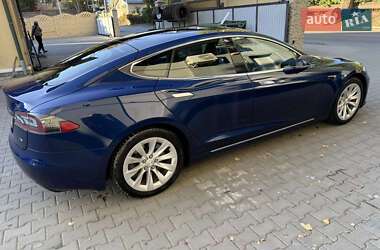 Лифтбек Tesla Model S 2017 в 