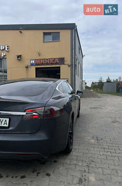 Ліфтбек Tesla Model S 2015 в 