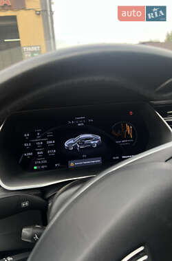 Ліфтбек Tesla Model S 2015 в 