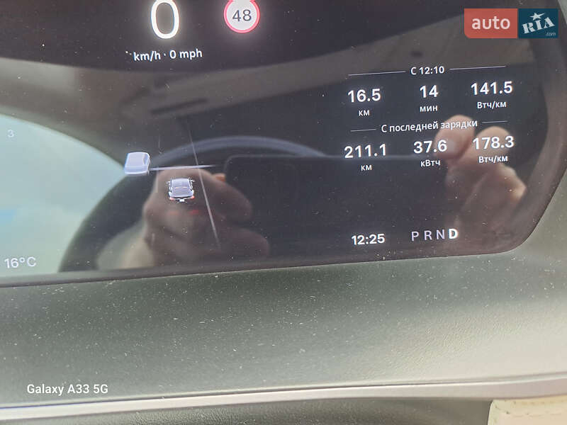 Лифтбек Tesla Model S 2019 в Киеве фото 11 Лифтбек Tesla Model S 2019 в Киеве