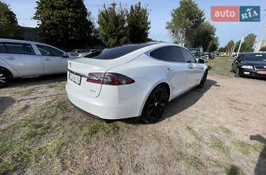 Ліфтбек Tesla Model S 2016 в 