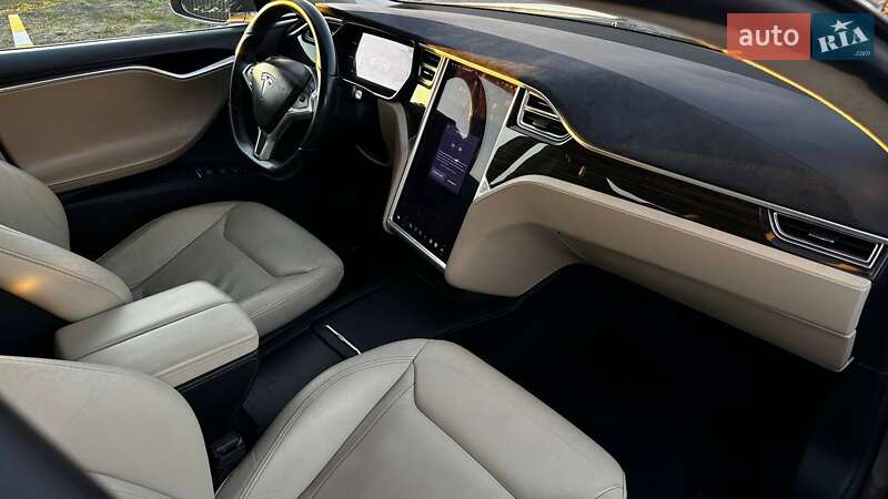 Ліфтбек Tesla Model S 2016 в Києві фото 3 Ліфтбек Tesla Model S 2016 в Києві