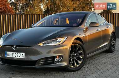 Лифтбек Tesla Model S 2016 в Киеве