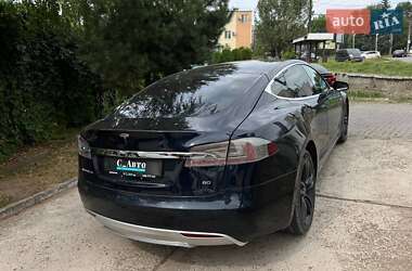 Ліфтбек Tesla Model S 2014 в 