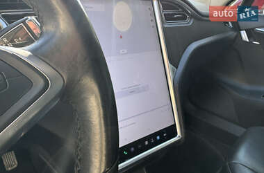 Лифтбек Tesla Model S 2013 в 