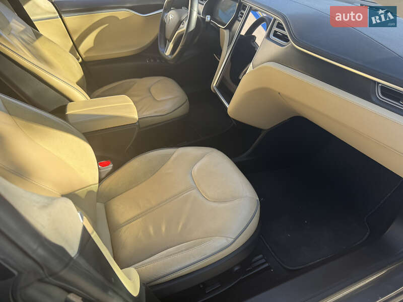 Лифтбек Tesla Model S 2014 в Одессе