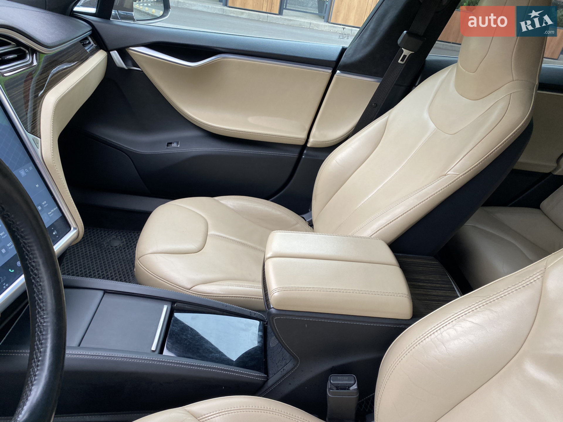2015 Tesla Model S - мініатюра 13