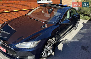 Лифтбек Tesla Model S 2013 в 