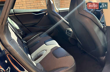 Лифтбек Tesla Model S 2013 в 