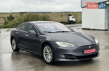 Лифтбек Tesla Model S 2018 в 