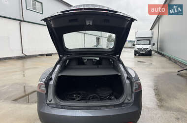 Лифтбек Tesla Model S 2018 в 
