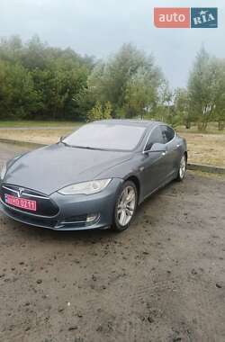 Ліфтбек Tesla Model S 2013 в 