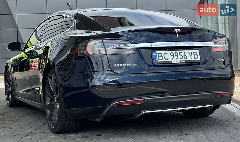 Ліфтбек Tesla Model S 2014 в Дрогобичі фото 24 Ліфтбек Tesla Model S 2014 в Дрогобичі