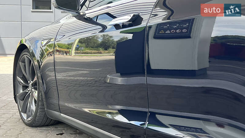 Ліфтбек Tesla Model S 2014 в Дрогобичі фото 30 Ліфтбек Tesla Model S 2014 в Дрогобичі