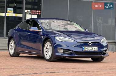 Ліфтбек Tesla Model S 2016 в 