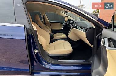 Ліфтбек Tesla Model S 2016 в 