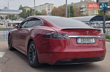 Лифтбек Tesla Model S 2019 в 