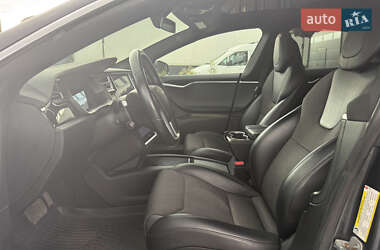 Лифтбек Tesla Model S 2017 в 