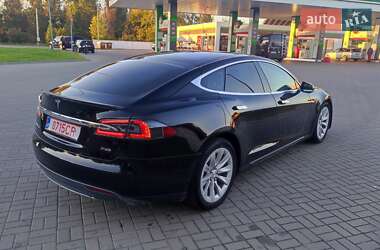 Ліфтбек Tesla Model S 2014 в 